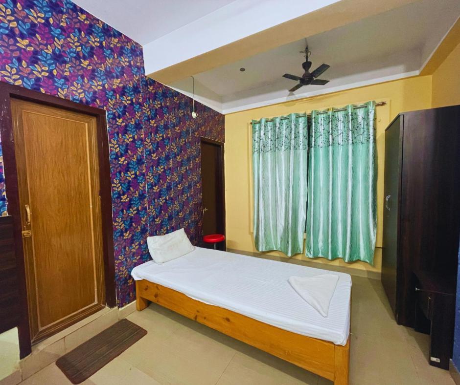 H K Residency Near Kalakshetra Hotel Гувахати Екстериор снимка
