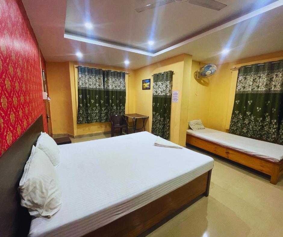 H K Residency Near Kalakshetra Hotel Гувахати Екстериор снимка