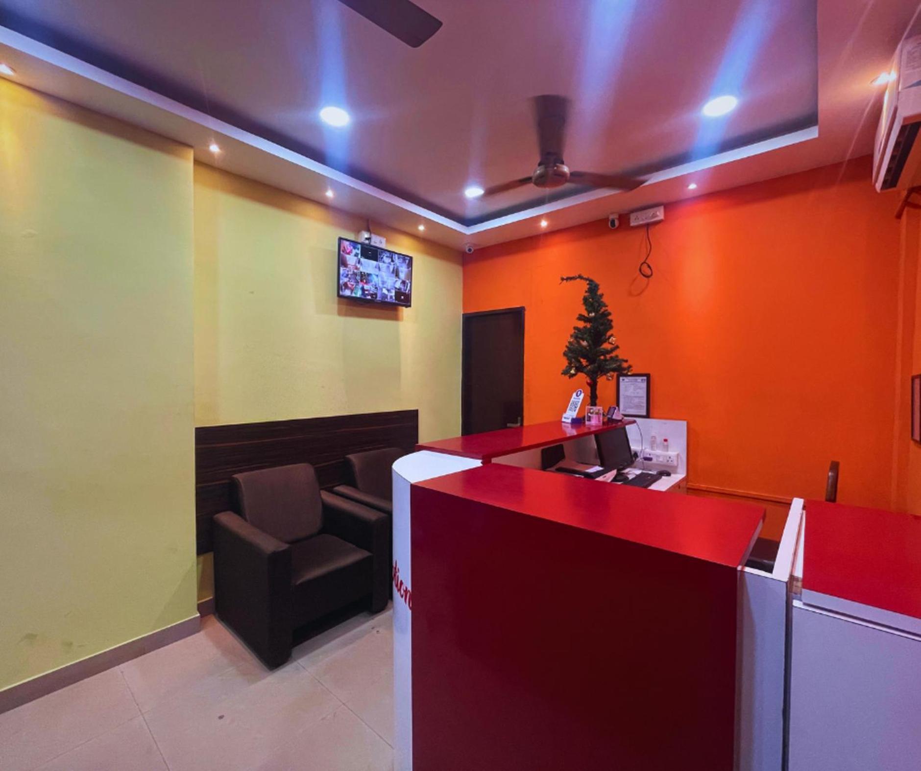 H K Residency Near Kalakshetra Hotel Гувахати Екстериор снимка